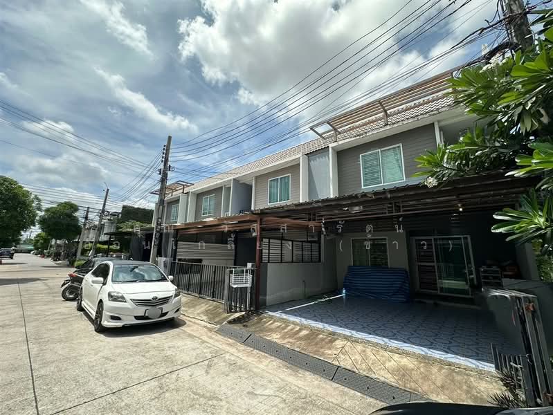 The Colors Bangna Km.10 : เดอะ คัลเลอร์ส บางนา กม.10, Samut Prakan, ถนนบางนา- ตราด, Bangphli Yai, Bang Plee, Samut Prakan, 4 Bedrooms, 118 sqm, Townhouse For Sale, by คุณ วัสสารัตน์ อ่อนเกลี้ยง (ข้าว), 500364877 - DDproperty.com