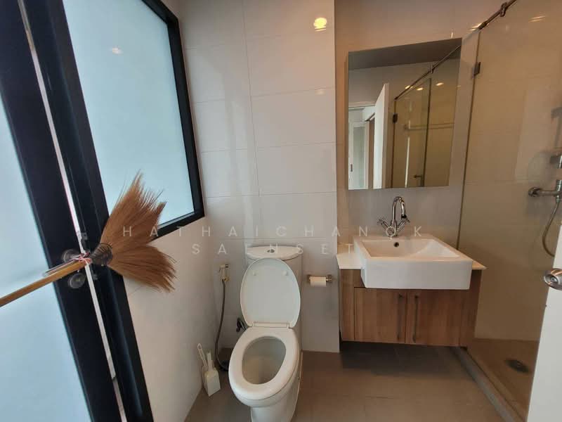 Blocs 77, Bangkok, 291 On Nut Rd, Phra Kanong Nua, Watthana, Bangkok, 1 Bedroom, 40 sqm, Condo For Rent, by Hathaichanok Saenset, 500364902 - DDproperty.com