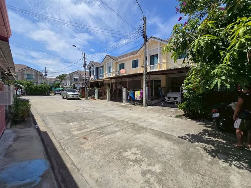 Pruksa Ville 38/1 Nhamdaeng-Theparak, Samut Prakan, Namdaeng Road, Bang Kaeo, Bang Plee, Samut Prakan, 3 Bedrooms, 120 sqm, Townhouse For Sale, by คุณ พัทธ์ธีรา เจริญธรรม (พัท), 500364928 - DDproperty.com