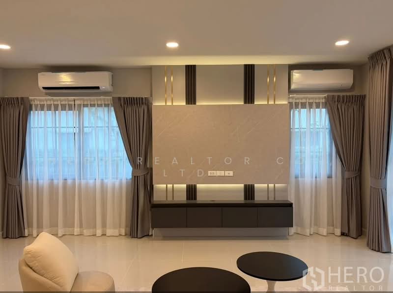 Centro Bangna, Samut Prakan, 111 Soi 3, Bang Kaeo, Bang Plee, Samut Prakan, 4 Bedrooms, 303 sqm, Single Detached House For Rent, by Hero Realtor Co., Ltd., 500364967 - DDproperty.com