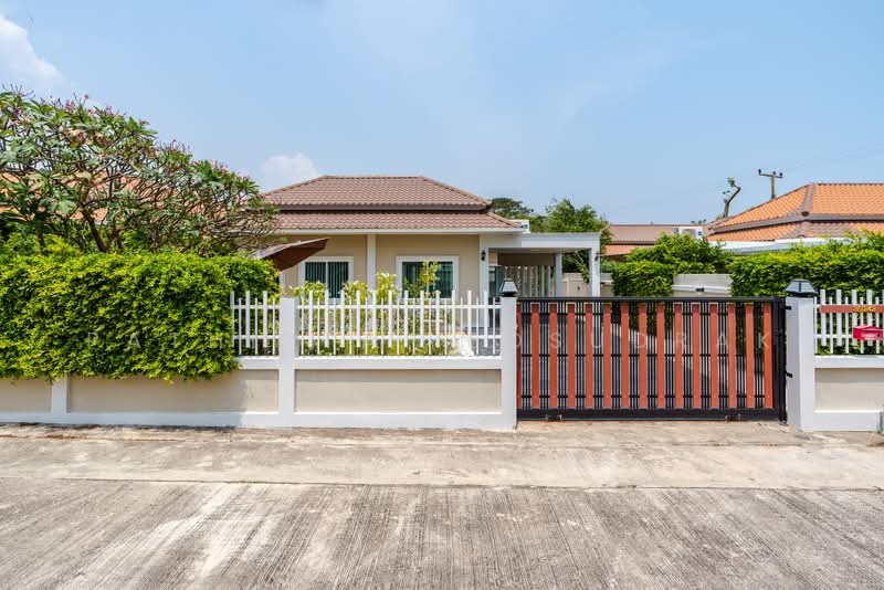 Dusitland 7, Prachuap Khiri Khan, Hua Hin, Prachuap Khiri Khan, 3 Bedrooms, 120 sqm, Villa For Sale, by Pathitta Iedsudrak, 500364984 - DDproperty.com