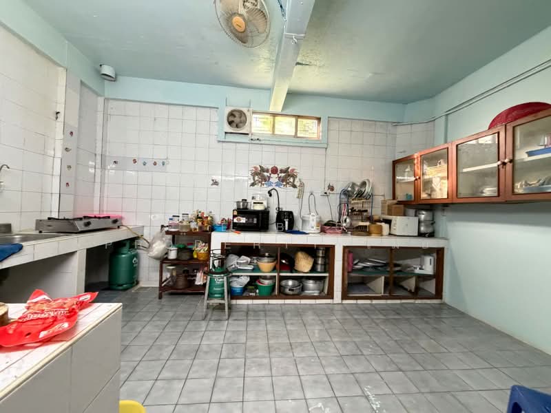 บ้านแฝดลาดพร้าว กรุงเทพมหานคร, Bangkok, Lat Phrao, Bangkok, 6 Bedrooms, 150 sqm, Semi-Detached House (Twin House) For Sale, by The Best Property เมย์, 500364986 - DDproperty.com