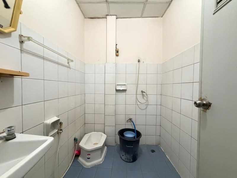 บ้านแฝดลาดพร้าว กรุงเทพมหานคร, Bangkok, Lat Phrao, Bangkok, 6 Bedrooms, 150 sqm, Semi-Detached House (Twin House) For Sale, by The Best Property เมย์, 500364986 - DDproperty.com