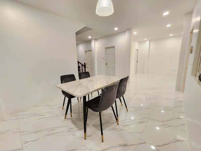 บ้านเช่า 3 ห้องนอน Phuket City Home รัษฎา ภูเก็ต พื้นที่กว้าง 250 ตร.ม., ภูเก็ต, รัษฎา, เมืองภูเก็ต, ภูเก็ต, 250 ตร.ม., บ้านเดี่ยว ให้เช่า, โดย Fazwaz (Thailand) Co., Ltd., 500364989 - DDproperty.com