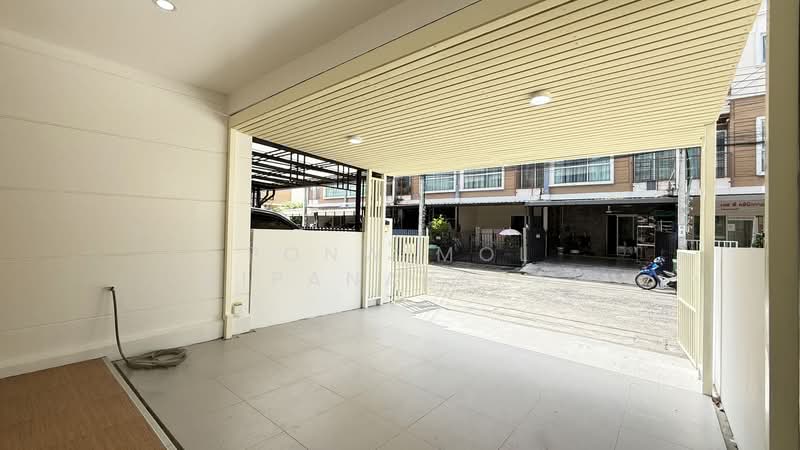 Villette City Pattanakarn 38 : วิลเลต ซิตี้ พัฒนาการ 38, กรุงเทพ, ถนนพัฒนาการ, ประเวศ, กรุงเทพ, 160 ตร.ม., ทาวน์เฮ้าส์ ให้เช่า, โดย Ponwimol Wipanarapai, 500364990 - DDproperty.com