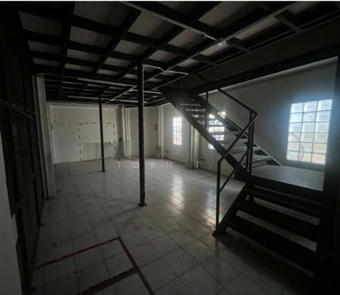 พื้นที่ให้เช่า The Basin พระโขนง สุขุมวิท 71 : Space for rent in The Basin, and Sukhumvit 71, Bangkok, Phra Kanong Nua, Watthana, Bangkok, , 100 sqm, Retail Space For Rent, by TOAH T., 500364991 - DDproperty.com