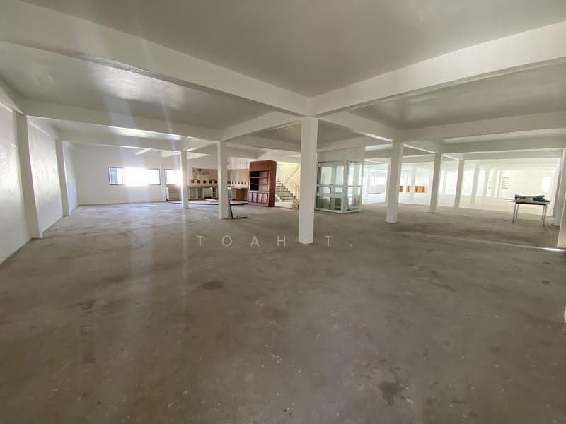 พื้นที่ให้เช่า The Basin พระโขนง สุขุมวิท 71 : Space for rent in The Basin, and Sukhumvit 71, Bangkok, Phra Kanong Nua, Watthana, Bangkok, , 100 sqm, Retail Space For Rent, by TOAH T., 500364991 - DDproperty.com