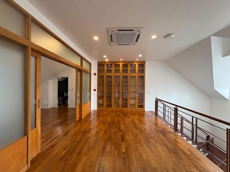 Baan Kwanta, Bangkok, 87 Sukhumvit Road, Khlong Tan Nua, Watthana, Bangkok, 3 Bedrooms, 347 sqm, Condo For Rent, by Smart Living Bangkok Co.,Ltd., 500365014 - DDproperty.com