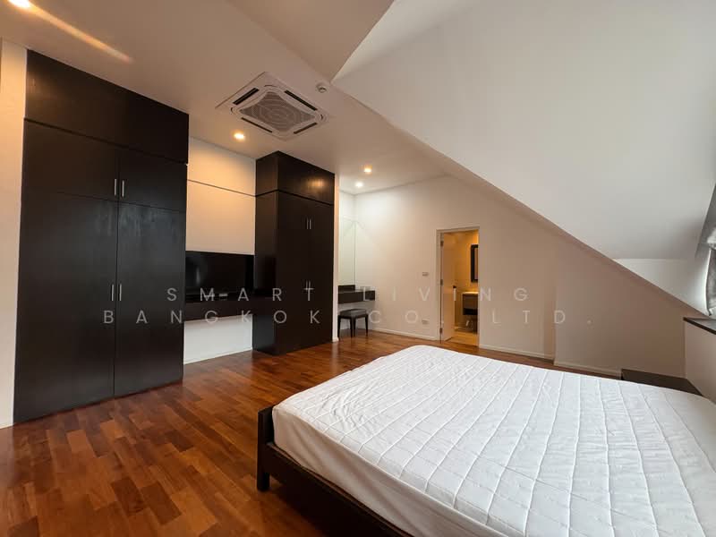 Baan Kwanta, Bangkok, 87 Sukhumvit Road, Khlong Tan Nua, Watthana, Bangkok, 3 Bedrooms, 347 sqm, Condo For Rent, by Smart Living Bangkok Co.,Ltd., 500365014 - DDproperty.com