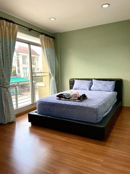Baan Klang Krung The Royal Vienna Ratchavipa - Ratchadaphisek : บ้านกลางกรุง เดอะ รอยัล เวียนนา รัชวิภา - รัชดาภิเษก, กรุงเทพ, จตุจักร, กรุงเทพ, 180 ตร.ม., ทาวน์เฮ้าส์ ให้เช่า, โดย ปรินทร์ญาดา ชิณโชติ, 500365022 - DDproperty.com