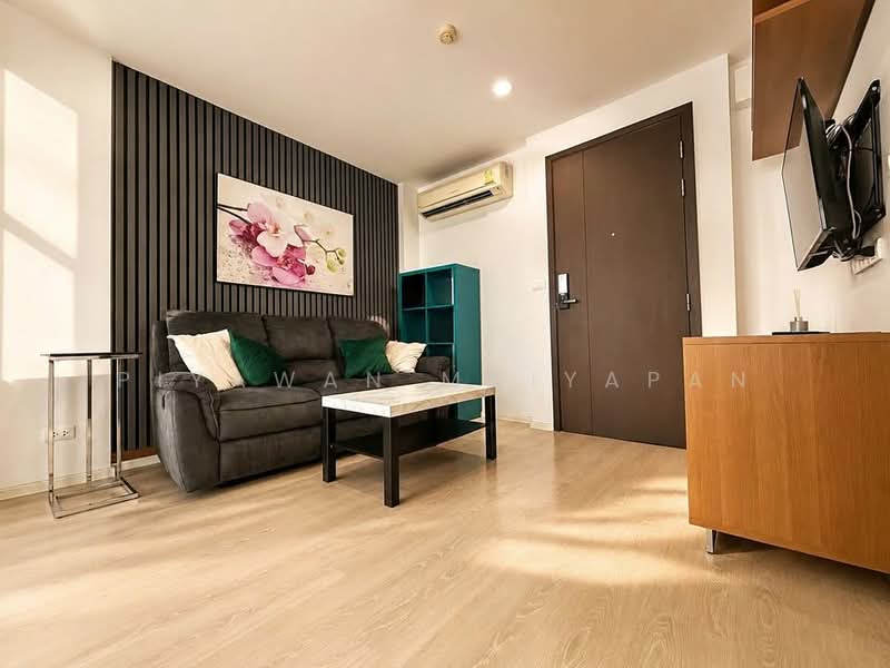 Rhythm Sathorn-Narathiwas, Bangkok, 651 Naradhiwas Rajanagarindra Road, Thung Maha Mek, Sathon, Bangkok, 1 Bedroom, 35 sqm, Condo For Rent, by Piyawan Maiyapan, 500365061 - DDproperty.com