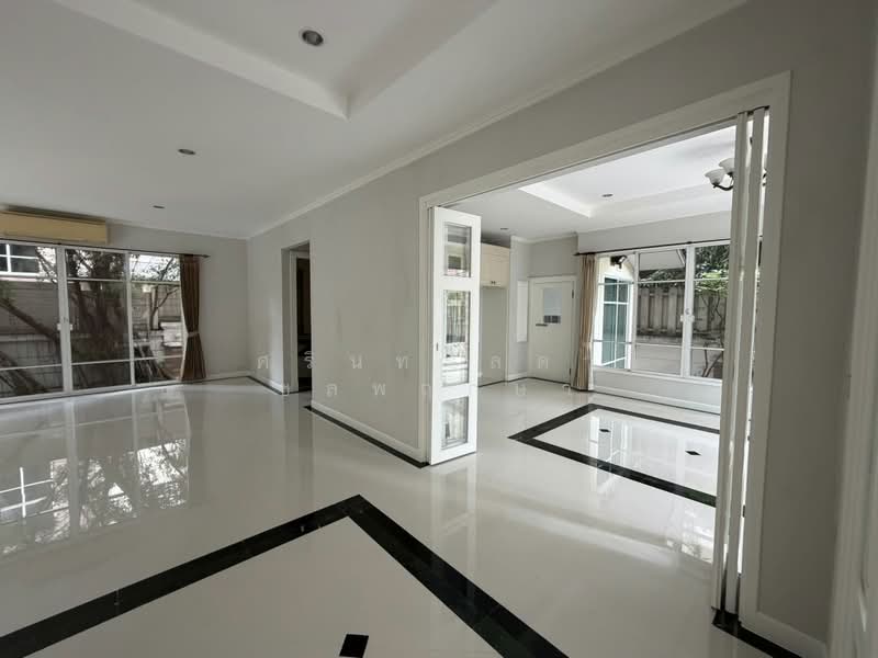 Baan Klang Krung The Nice Ratchavipha : บ้านกลางกรุง เดอะนีซ รัชวิภา, กรุงเทพ, 2 ถนน กำแพงเพชร, ลาดยาว, จตุจักร, กรุงเทพ, 380 ตร.ม., บ้านเดี่ยว ขาย, โดย ศรินทร์ลดา ชลพฤกษา, 500365129 - DDproperty.com