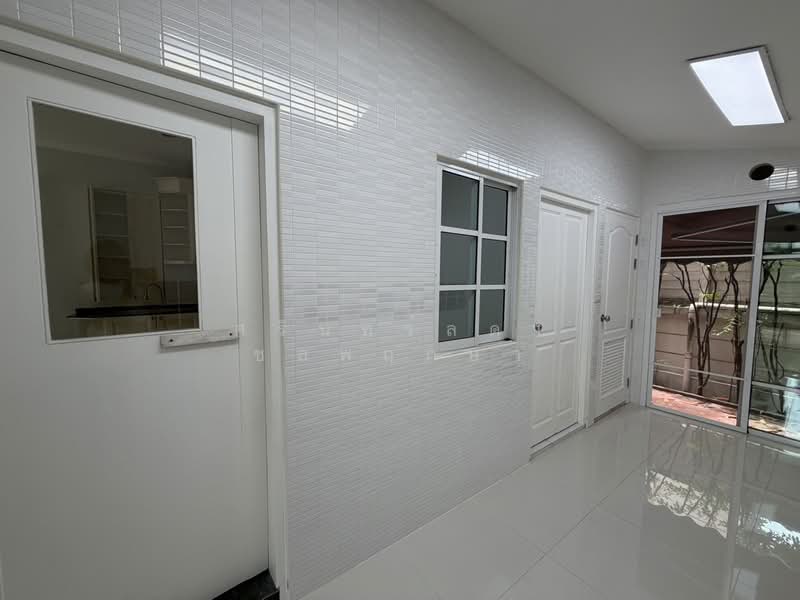 Baan Klang Krung The Nice Ratchavipha, Bangkok, 2 Kamphaeng Phet Road, Lat Yao, Chatuchak, Bangkok, 4 Bedrooms, 380 sqm, Single Detached House For Sale, by ศรินทร์ลดา ชลพฤกษา, 500365129 - DDproperty.com