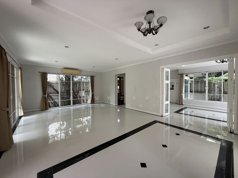 Baan Klang Krung The Nice Ratchavipha, Bangkok, 2 Kamphaeng Phet Road, Lat Yao, Chatuchak, Bangkok, 4 Bedrooms, 380 sqm, Single Detached House For Sale, by ศรินทร์ลดา ชลพฤกษา, 500365129 - DDproperty.com