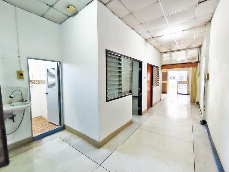 ทาวน์เฮ้าส์บ้านโป่ง ราชบุรี, Ratchaburi, Pak Raet, Ban Pong, Ratchaburi, 2 Bedrooms, 100 sqm, Townhouse For Sale, by The Best Property พร, 500365132 - DDproperty.com