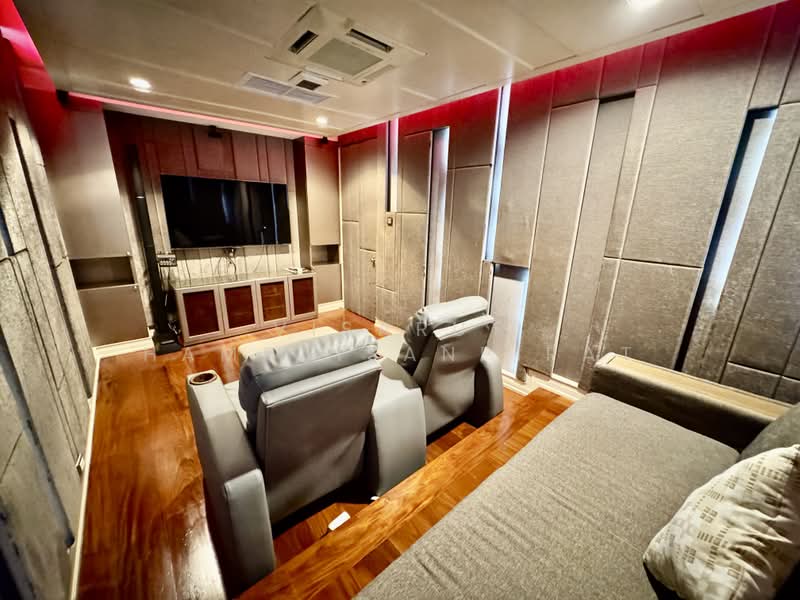 Sathorn Gardens, Bangkok, 39 South Sathorn Road, Thung Maha Mek, Sathon, Bangkok, 5 Bedrooms, 440 sqm, Condo For Sale, by Visarut Hampaisanpipat, 500365252 - DDproperty.com