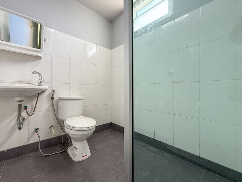 36-room apartment building, Kasetsart University Sriracha Campus, Chon Buri (Pattaya), Thung Suk La, Si Racha, Chon Buri (Pattaya), , 4,000 sqm, Business For Sale, by มนัส กุลพันธ์ไพจิตร, 500365369 - DDproperty.com