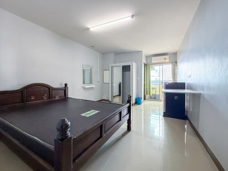 36-room apartment building, Kasetsart University Sriracha Campus, Chon Buri (Pattaya), Thung Suk La, Si Racha, Chon Buri (Pattaya), , 4,000 sqm, Business For Sale, by มนัส กุลพันธ์ไพจิตร, 500365369 - DDproperty.com