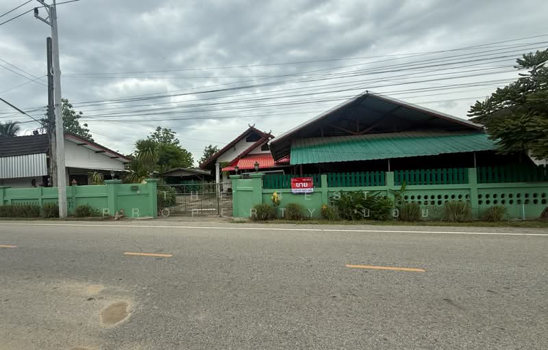 บ้านเดี่ยวพร้อมที่ดินเหมืองจี้ ลำพูน, Lamphun, Muang Chi, Muang Lamphun, Lamphun, 4 Bedrooms, 530 sqm, Single Detached House For Sale, by The Best Property บอย, 500365403 - DDproperty.com