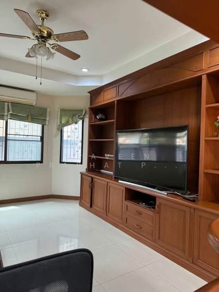 Green Park Pattaya, Chon Buri (Pattaya), Soi Chaiyaporn Withi 14, Motorway Road, Nong Pru, Bang Lamung (Pattaya), Chon Buri (Pattaya), 4 Bedrooms, 340 sqm, Single Detached House For Rent, by Praveen Peter, 500365422 - DDproperty.com