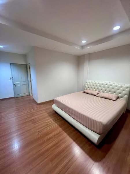 Baan Klang Muang Sukhumvit 113, Samut Prakan, Soi Dan Samrong 32, Samrong Nua, Muang Samut Prakarn, Samut Prakan, 3 Bedrooms, 140 sqm, Townhouse For Rent, by Khun Eve, 500365458 - DDproperty.com