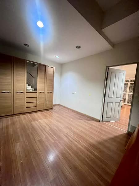 Baan Klang Muang Sukhumvit 113, Samut Prakan, Soi Dan Samrong 32, Samrong Nua, Muang Samut Prakarn, Samut Prakan, 3 Bedrooms, 140 sqm, Townhouse For Rent, by Khun Eve, 500365458 - DDproperty.com