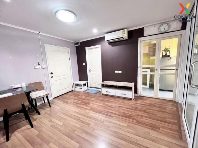 Lumpini Place Narathiwas Ratchanakarin, Bangkok, 200 Naradhiwas Rajanagarindra Rd, Chong Nonsi, Yan Nawa, Bangkok, 1 Bedroom, 33 sqm, Condo For Rent, by Connex Property, 500365480 - DDproperty.com