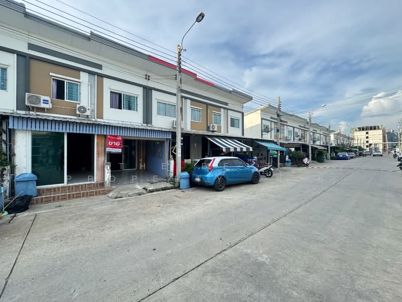 Lio Bliss Ladkrabang-Chalongkrung, Bangkok, Lam Pla Tiew, Lat Krabang, Bangkok, 3 Bedrooms, 150 sqm, Townhouse For Sale, by The Best Property ฝ้าย, 500365484 - DDproperty.com