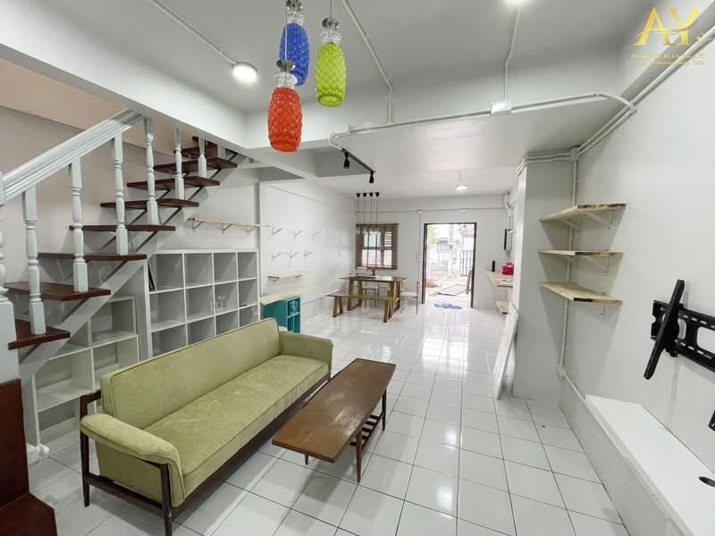 Loet Ubon 4, Bangkok, Lat Phrao, Bangkok, 2 Bedrooms, 120 sqm, Townhouse For Sale, by ณัฎฐ์ ยศขุน, 500365629 - DDproperty.com