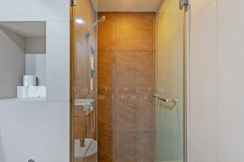 undefined, Chon Buri (Pattaya), Nong Pru, Bang Lamung (Pattaya), Chon Buri (Pattaya), 5 Bedrooms, 450 sqm, Villa For Rent, by Thitiporn Pawikham, 500365644 - DDproperty.com
