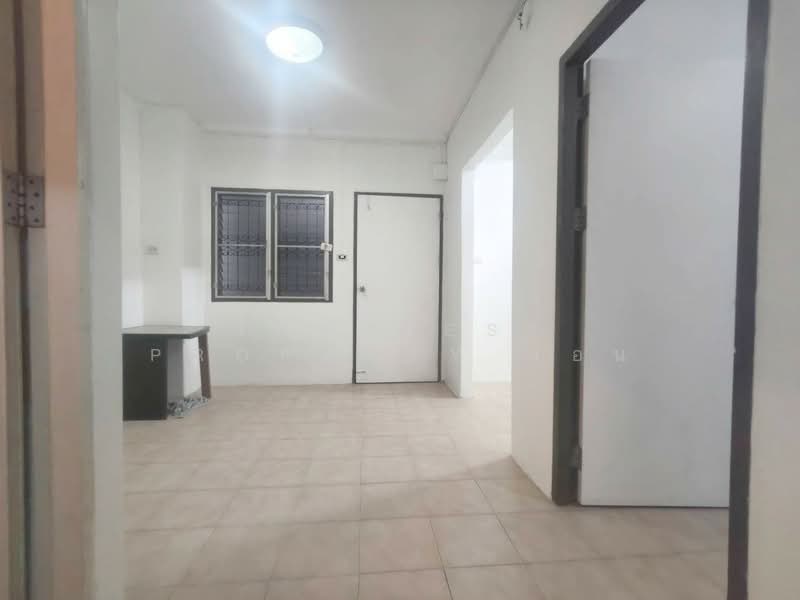 Baan Ua-Athorn Hathairat, Bangkok, Hathai Rat Road, Bang Chun, Khlong Sam Wa, Bangkok, 1 Bedroom, 33 sqm, Condo For Sale, by The Best Property แอน, 500365648 - DDproperty.com