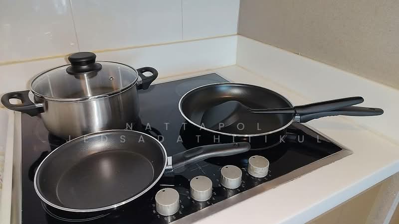 Siri At Sukhumvit, Bangkok, 902 Sukhumvit Road, Phra Kanong, Khlong Toei, Bangkok, 2 Bedrooms, 70 sqm, Condo For Rent, by Nattapol Jedsadathitikul, 500365669 - DDproperty.com