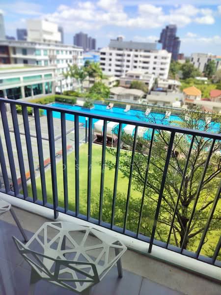 Siri At Sukhumvit, Bangkok, 902 Sukhumvit Road, Phra Kanong, Khlong Toei, Bangkok, 2 Bedrooms, 70 sqm, Condo For Rent, by Nattapol Jedsadathitikul, 500365669 - DDproperty.com