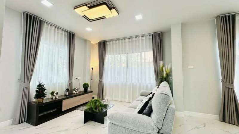 Baan Fah Piyarom - Lumlukka Klong 6, Pathum Thani, Lam Luk Ka Road, Khlong 6 (Exit), Bung Kham Proi, Lam Luk Ka, Pathum Thani, 3 Bedrooms, 200 sqm, Single Detached House For Sale, by Connex Property, 500365677 - DDproperty.com