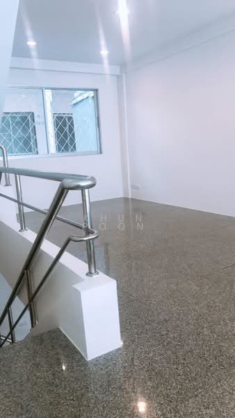 For Rent: 3.5-Storey Home Office in Town in Town (SPSSR257), Bangkok, ทาวน์อินทาวน์ ซอย 2, Phlapphla, Wang Thonglang, Bangkok, , 200 sqm, Shophouse For Rent, by Khun Poon, 500365683 - DDproperty.com