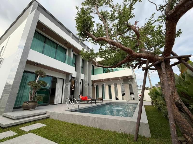 5-BR Villa, Chon Buri (Pattaya), Nong Pru, Bang Lamung (Pattaya), Chon Buri (Pattaya), 5 Bedrooms, 330 sqm, Villa For Sale, by Thanyalag Chanchodtanakul, 500365703 - DDproperty.com