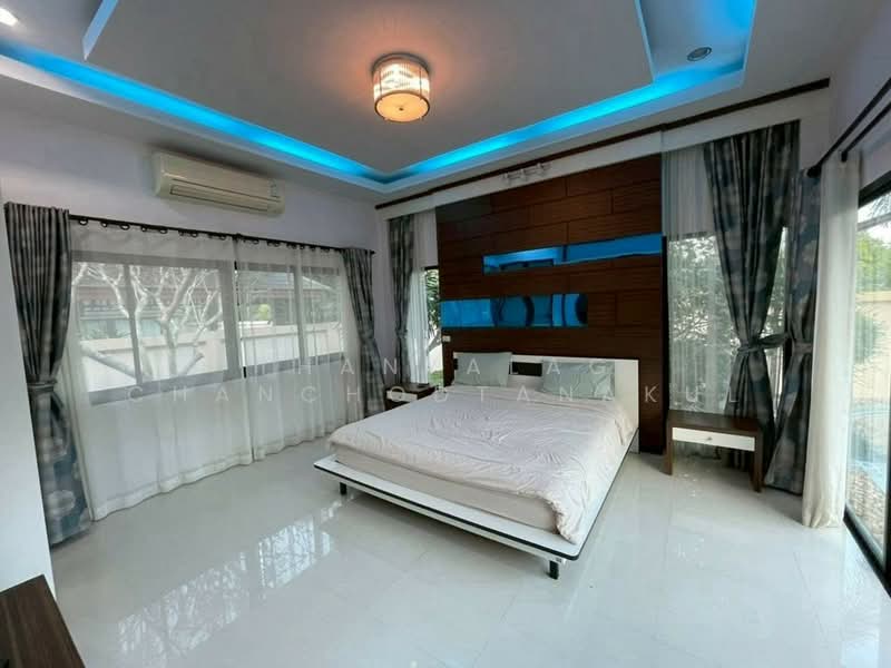 Baan Dusit Pattaya Lake, Chon Buri (Pattaya), Entrance Road, Huai Yai, Bang Lamung (Pattaya), Chon Buri (Pattaya), 3 Bedrooms, 350 sqm, Villa For Sale, by Thanyalag Chanchodtanakul, 500365729 - DDproperty.com