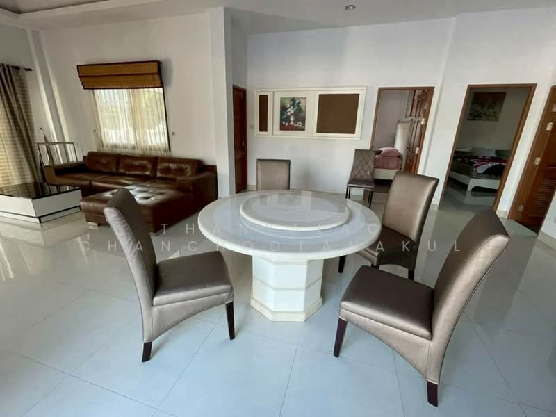 Baan Dusit Pattaya Lake, Chon Buri (Pattaya), Entrance Road, Huai Yai, Bang Lamung (Pattaya), Chon Buri (Pattaya), 3 Bedrooms, 350 sqm, Villa For Sale, by Thanyalag Chanchodtanakul, 500365729 - DDproperty.com