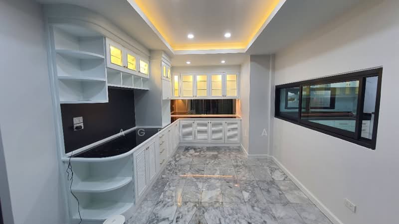2-story detached house for rent in Soi Chokchai 4, modern style (SPSAD4041), Bangkok, Lat Phrao, Bangkok, 5 Bedrooms, 350 sqm, Single Detached House For Rent, by Agent Pla, 500365744 - DDproperty.com