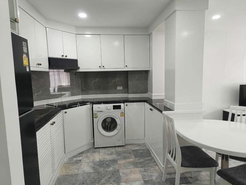 49 Suite Sukhumvit 49, Bangkok, 26 Soi Sukhumvit 49, Khlong Tan Nua, Watthana, Bangkok, 2 Bedrooms, 70 sqm, Condo For Rent, by Pinyada Hantewee, 500365761 - DDproperty.com