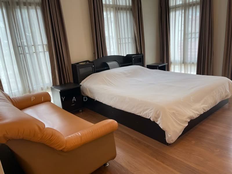 Wattana Suite, Bangkok, Soi Sukhumvit 15, Khlongtoei Nua, Watthana, Bangkok, 3 Bedrooms, 132 sqm, Condo For Rent, by Pinyada Hantewee, 500365768 - DDproperty.com