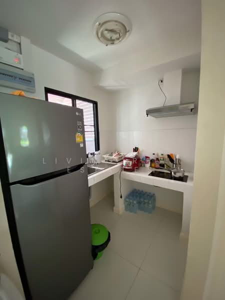 Baan Klang Muang Rattanathibet, Nonthaburi, Soi Liang Mueang Nonthaburi 10, Bang Kra So, Muang Nonthaburi, Nonthaburi, 3 Bedrooms, 149 sqm, Townhouse For Rent, by Living Real Estates, 500365798 - DDproperty.com