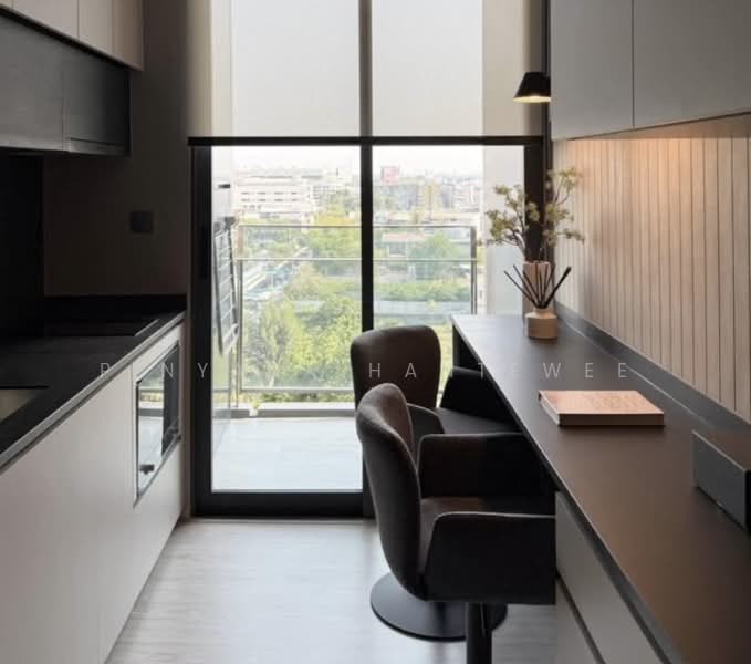 The Room Sukhumvit 38, Bangkok, Soi Sukhumvit 38, Phra Kanong, Khlong Toei, Bangkok, 1 Bedroom, 45 sqm, Condo For Rent, by Pinyada Hantewee, 500365851 - DDproperty.com