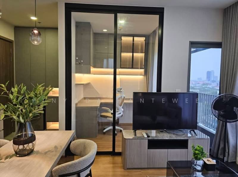 Cloud Thonglor-Phetchaburi, Bangkok, 1986 New Petchaburi Road, Bang Kapi, Huai Khwang, Bangkok, 1 Bedroom, 38 sqm, Condo For Rent, by Pinyada Hantewee, 500365863 - DDproperty.com