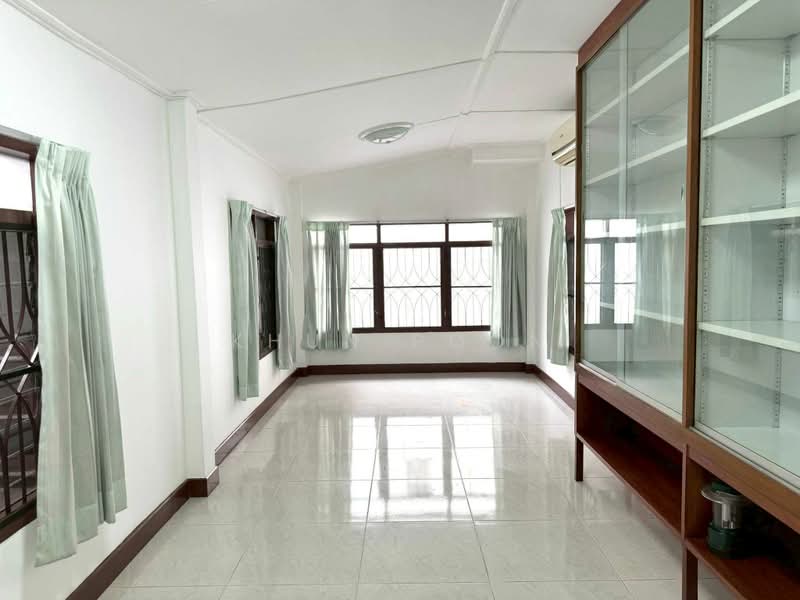 For Rent: 2-Storey Detached House Near MRT Sutthisan – Company Registration Allowed (SPSSR258), Bangkok, รัชดาภิเษก, Din Daeng, Bangkok, 3 Bedrooms, 405 sqm, Single Detached House For Rent, by Khun Poon, 500365910 - DDproperty.com