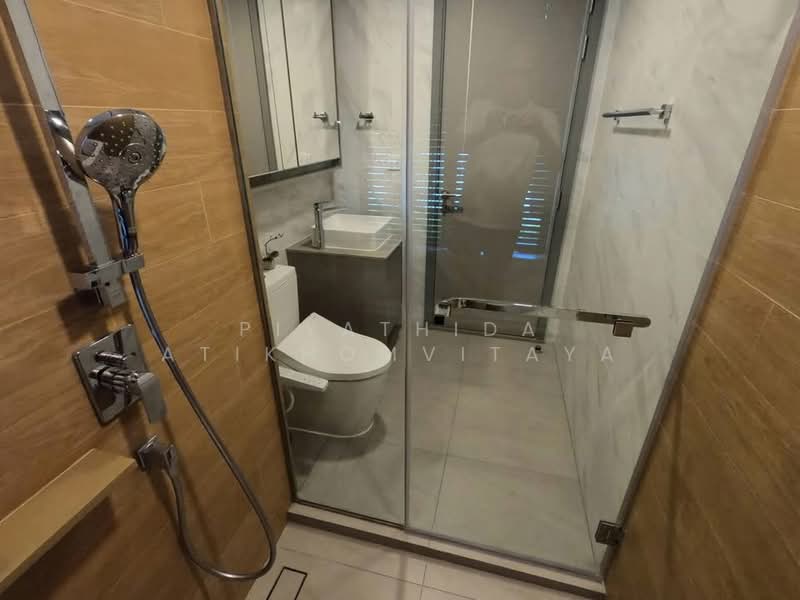 Taka Haus, Bangkok, 99 Soi Ekamai 10, Khlong Tan Nua, Watthana, Bangkok, 2 Bedrooms, 69 sqm, Condo For Rent, by Piyathida Atikhomvitaya, 500365931 - DDproperty.com