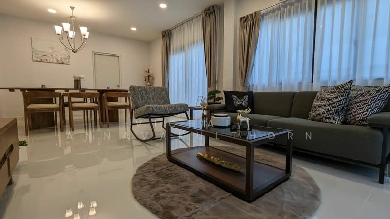 Centro Bangna, Samut Prakan, 111 Soi 3, Bang Kaeo, Bang Plee, Samut Prakan, 4 Bedrooms, 190 sqm, Single Detached House For Rent, by Vichai Annavakulthorn, 500365961 - DDproperty.com