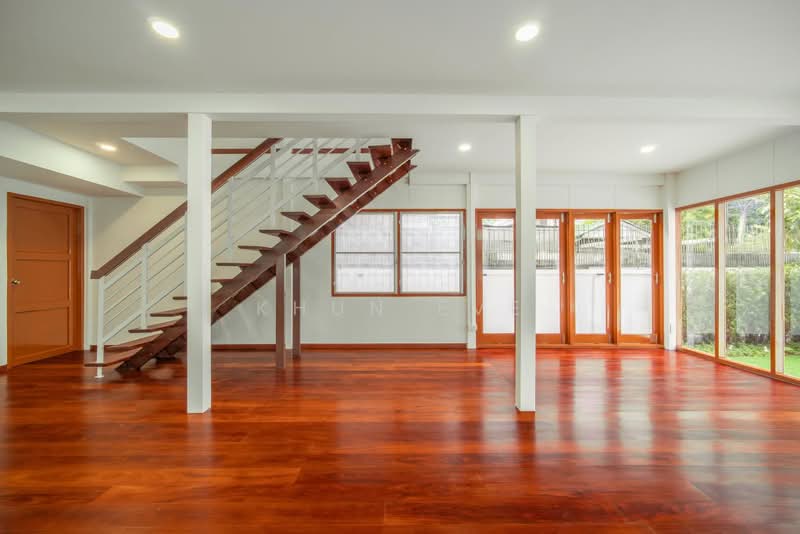 For rent Home office near MRT Lat Phrao suitable for office studio creative agency ( SPSEVE2000 ), Bangkok, ซอยลาดพร้าว 15, Jom Phon, Chatuchak, Bangkok, 3 Bedrooms, 156 sqm, Single Detached House For Rent, by Khun Eve, 500365969 - DDproperty.com
