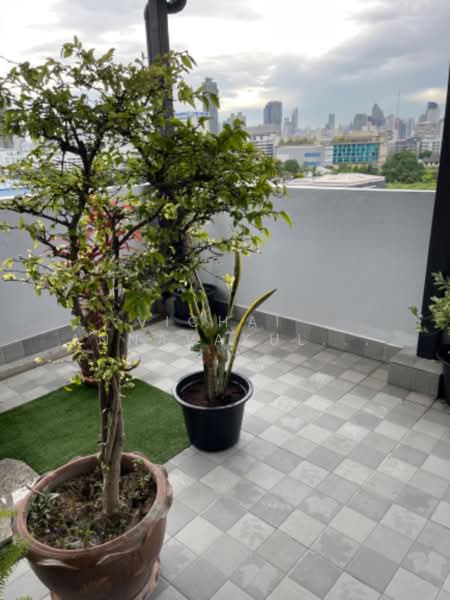 Sun Palace Condominium, Bangkok, 36 Phetchaburi Rd, Bang Kapi, Huai Khwang, Bangkok, 3 Bedrooms, 170 sqm, Condo For Rent, by Vichai Annavakulthorn, 500365987 - DDproperty.com