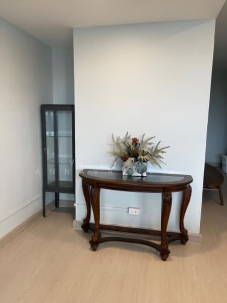 Sun Palace Condominium, Bangkok, 36 Phetchaburi Rd, Bang Kapi, Huai Khwang, Bangkok, 3 Bedrooms, 170 sqm, Condo For Rent, by Vichai Annavakulthorn, 500365987 - DDproperty.com